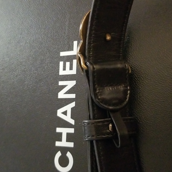 Vintage Authentic Chanel leather belt - Picture 5 of 9